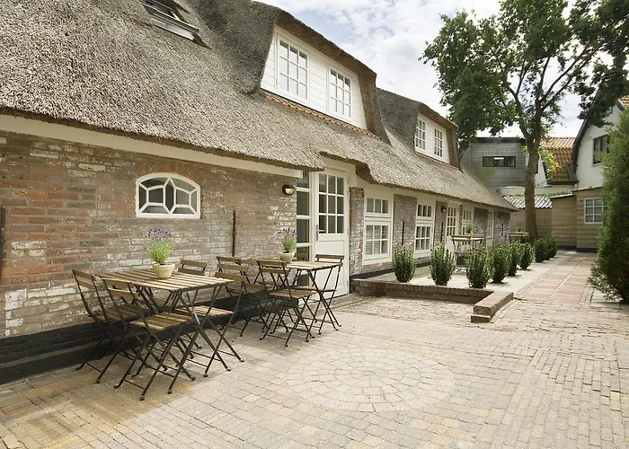 Aparthotel Karel de Grote Bergen